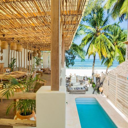 Boho Boutique Hotel - Beachfront , Adults Only , Private Pool 吉汶瓦 外观 照片