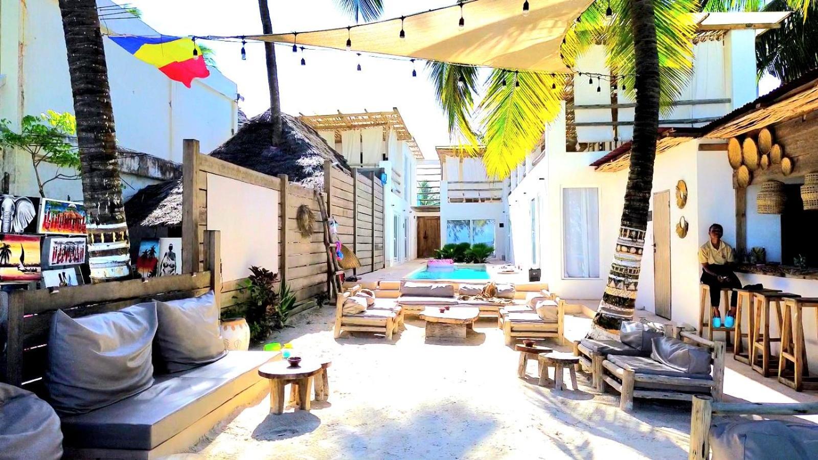 Boho Boutique Hotel - Beachfront , Adults Only , Private Pool 吉汶瓦 外观 照片